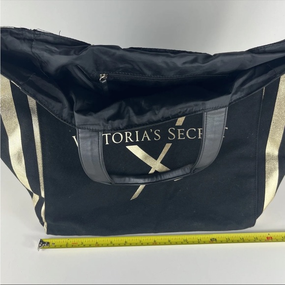 Victoria Secret Tote Bag Black & Gold Striped Weekend Bag Limited Edition 2017 - Picture 4 of 6